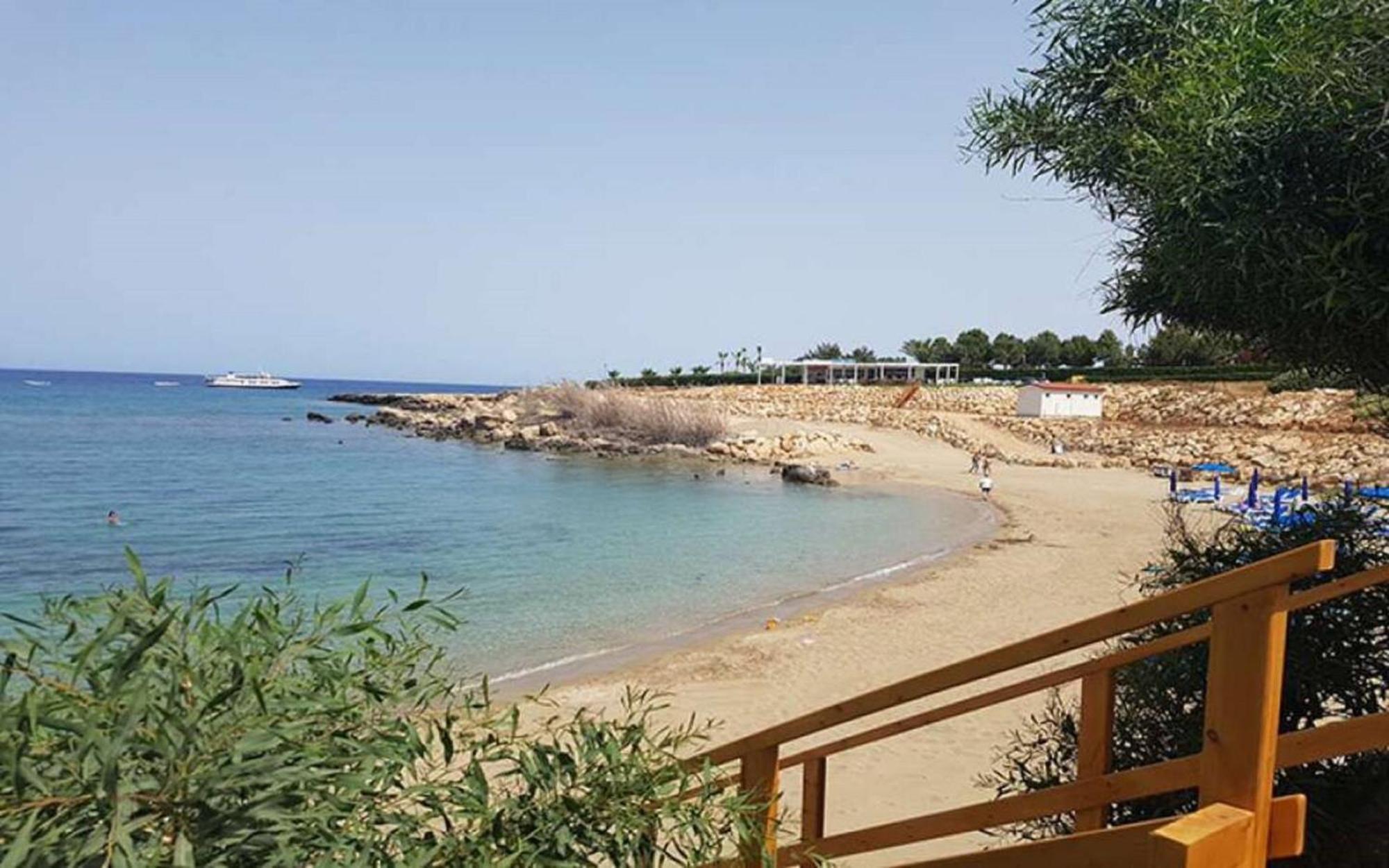 Villa Queen Isabella Protaras Luaran gambar