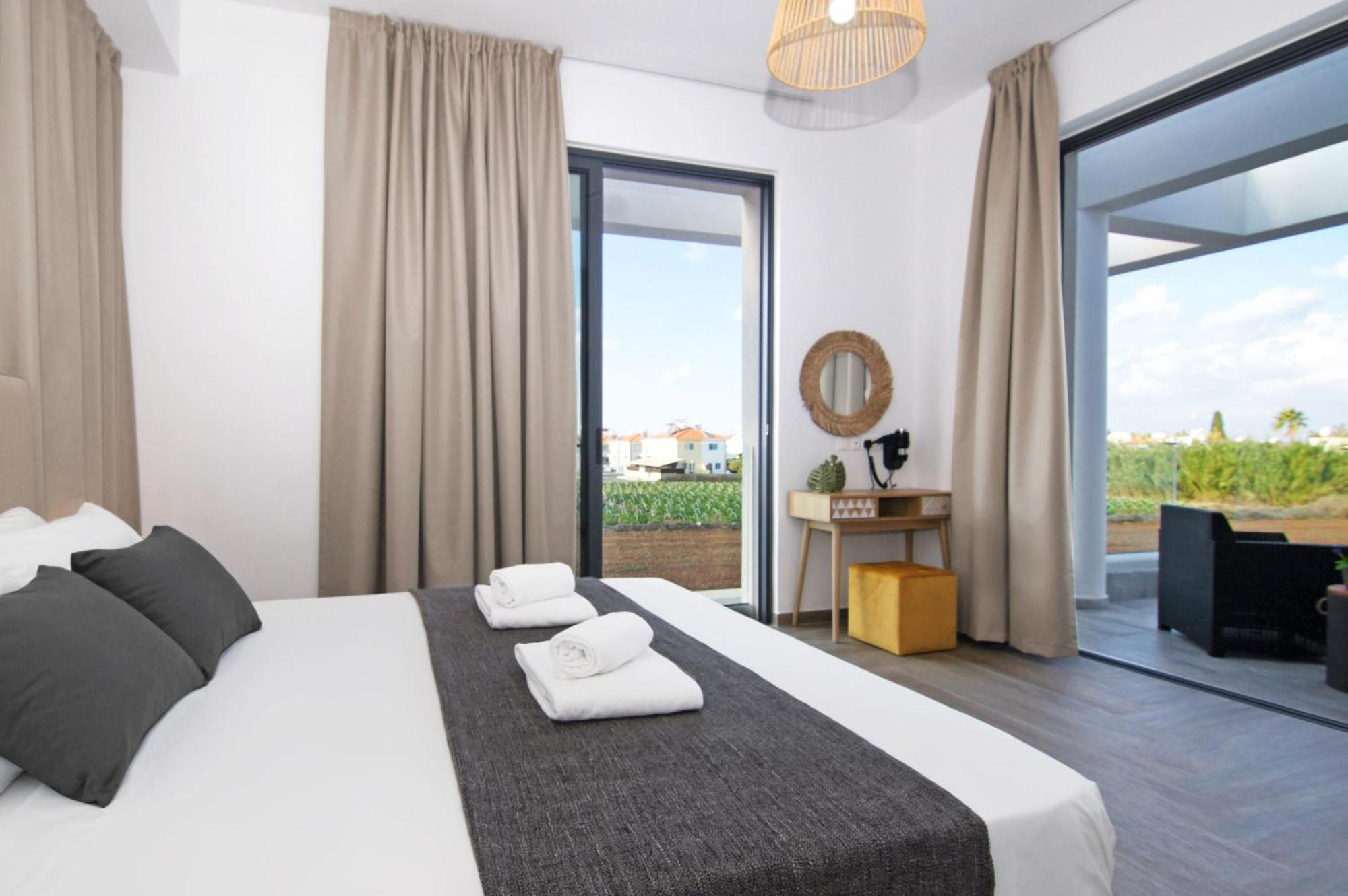 Villa Queen Isabella Protaras Luaran gambar